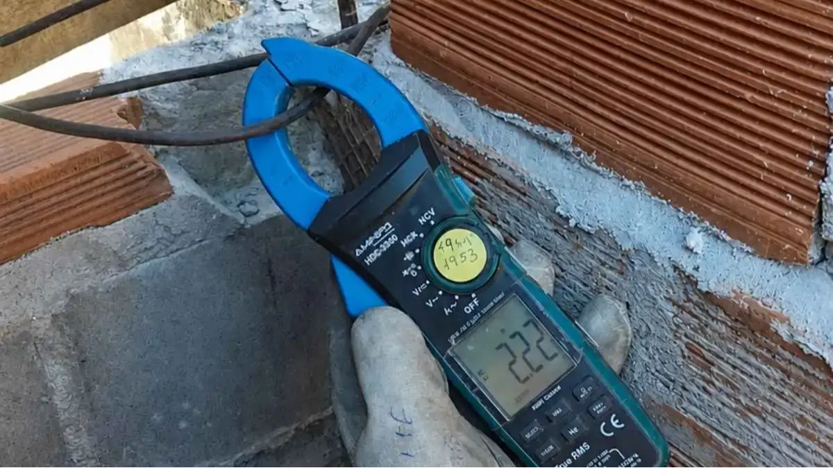 Enel corta gatos de energia