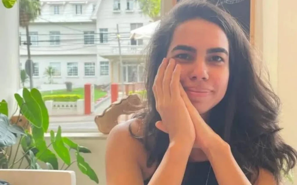 Ana Paula Silveira Cardoso,