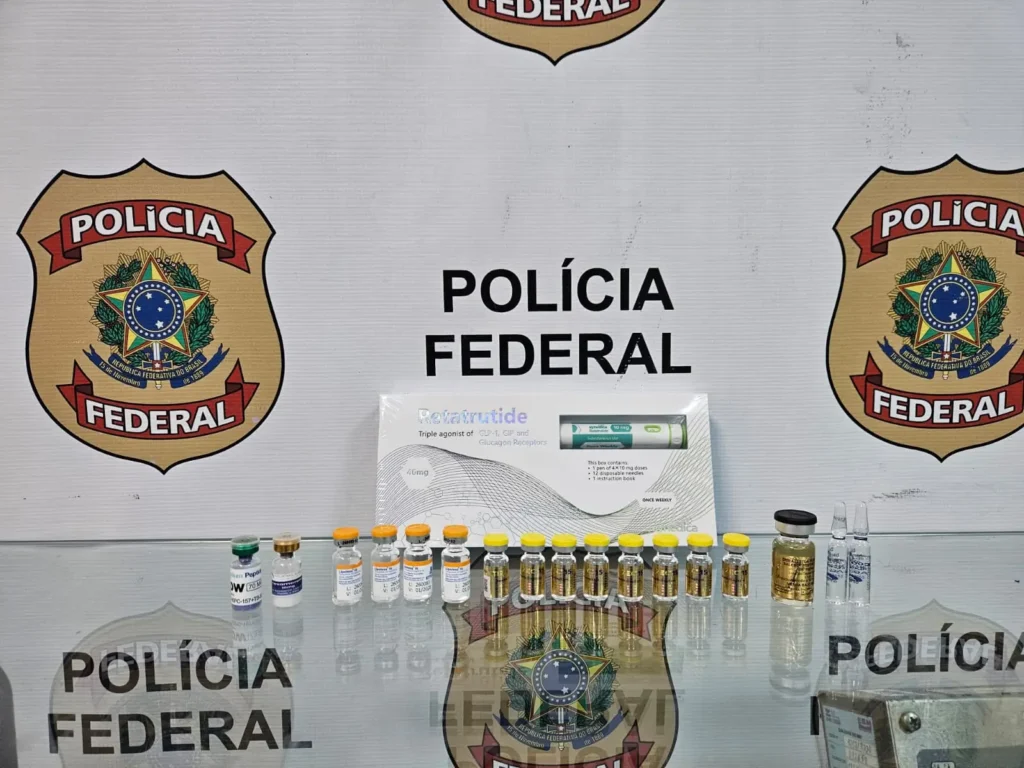 Polícia Federal apreende frascos de remédios para emagrecer no Galeão