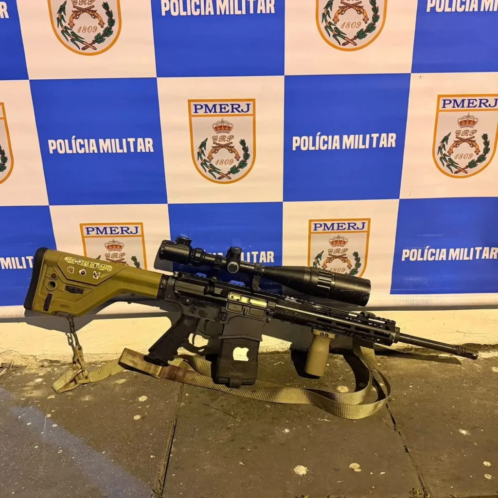 PM apreende fuzil de Peixão