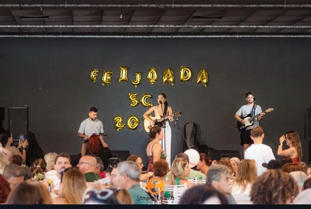Feijoada Beneficente do Sempre Criança