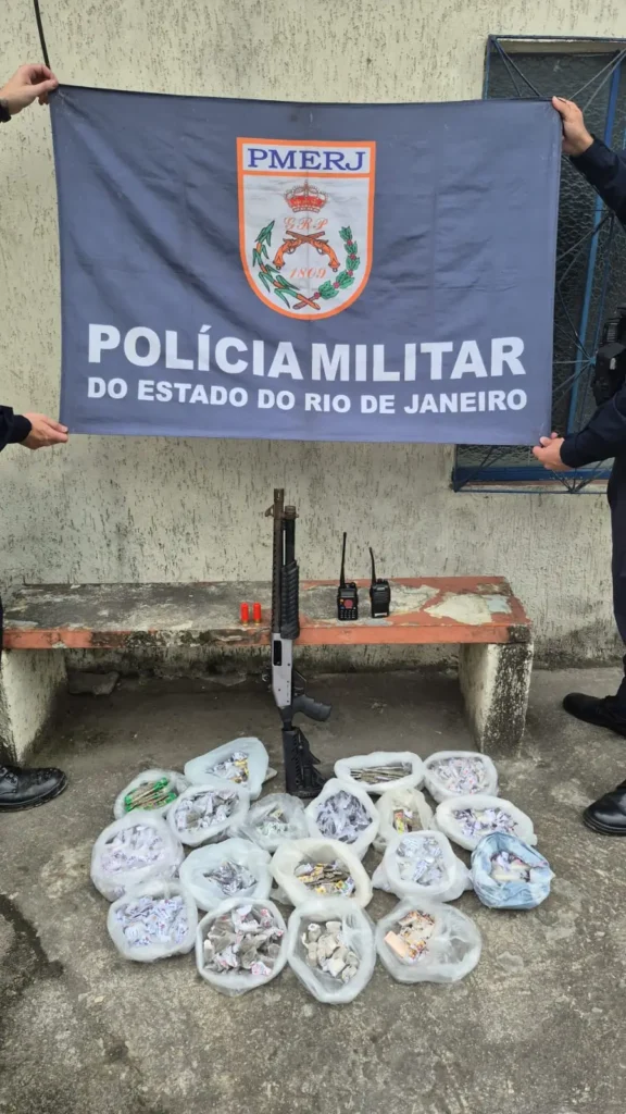 PM prende cinco criminosos do Comando Vermelho