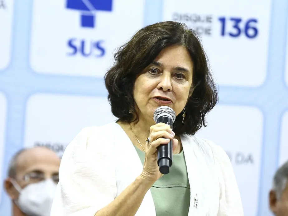 ministra da Saúde, Nísia Trindade