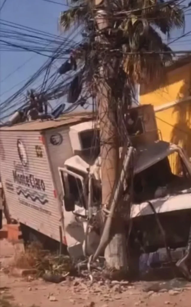 Acidente entre Caminhão e Moto