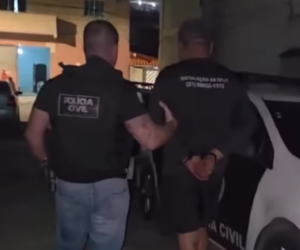 Homem é preso em flagrante após agredir companheira e idosa