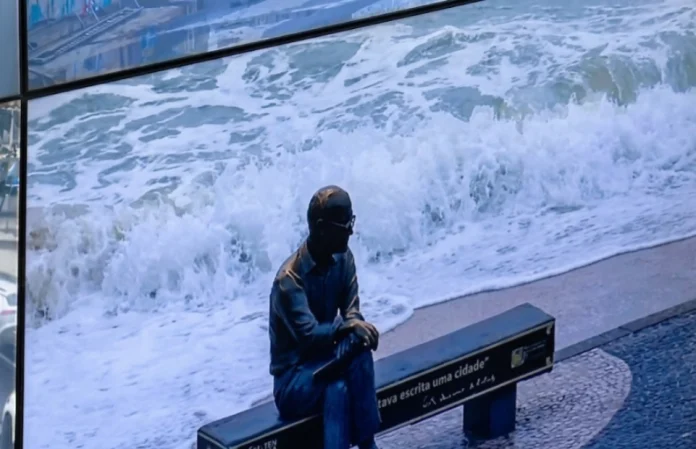 Estátua de Carlos Drummond de Andrade