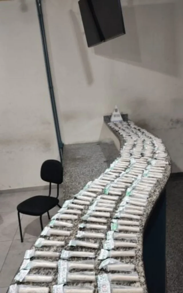 cocaína do Comando Vermelho