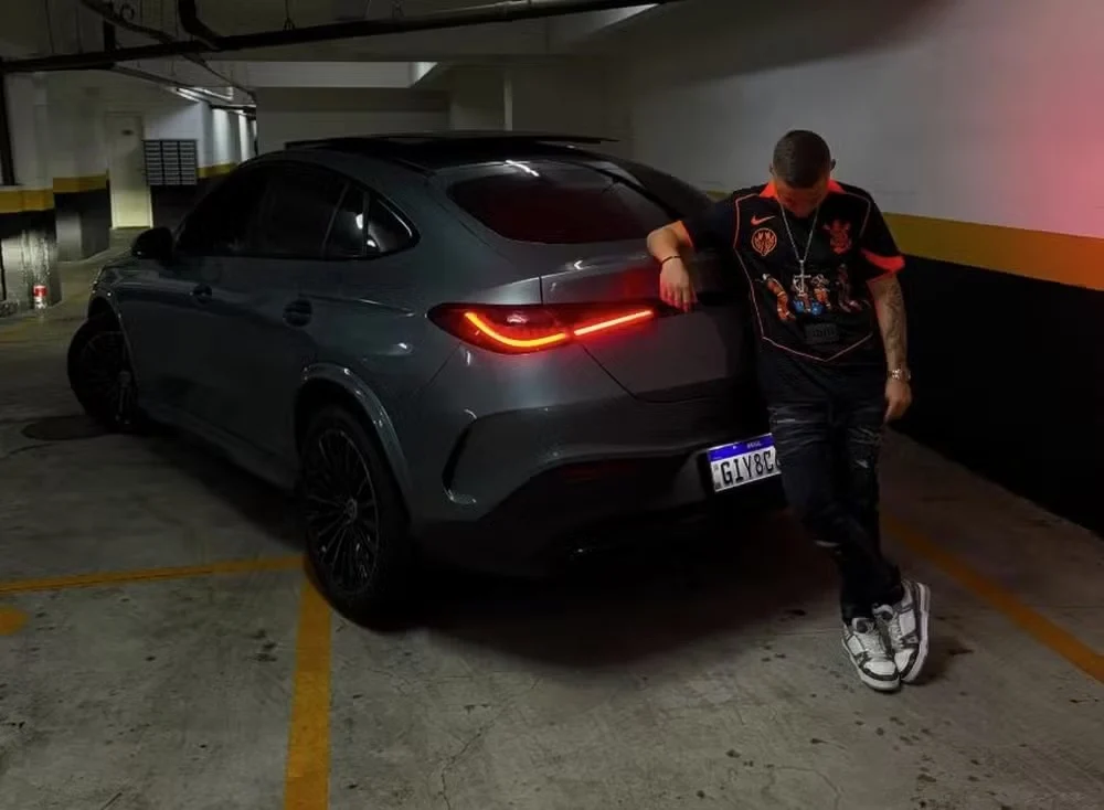 Carro de luxo de Deolane Bezerra é apreendido