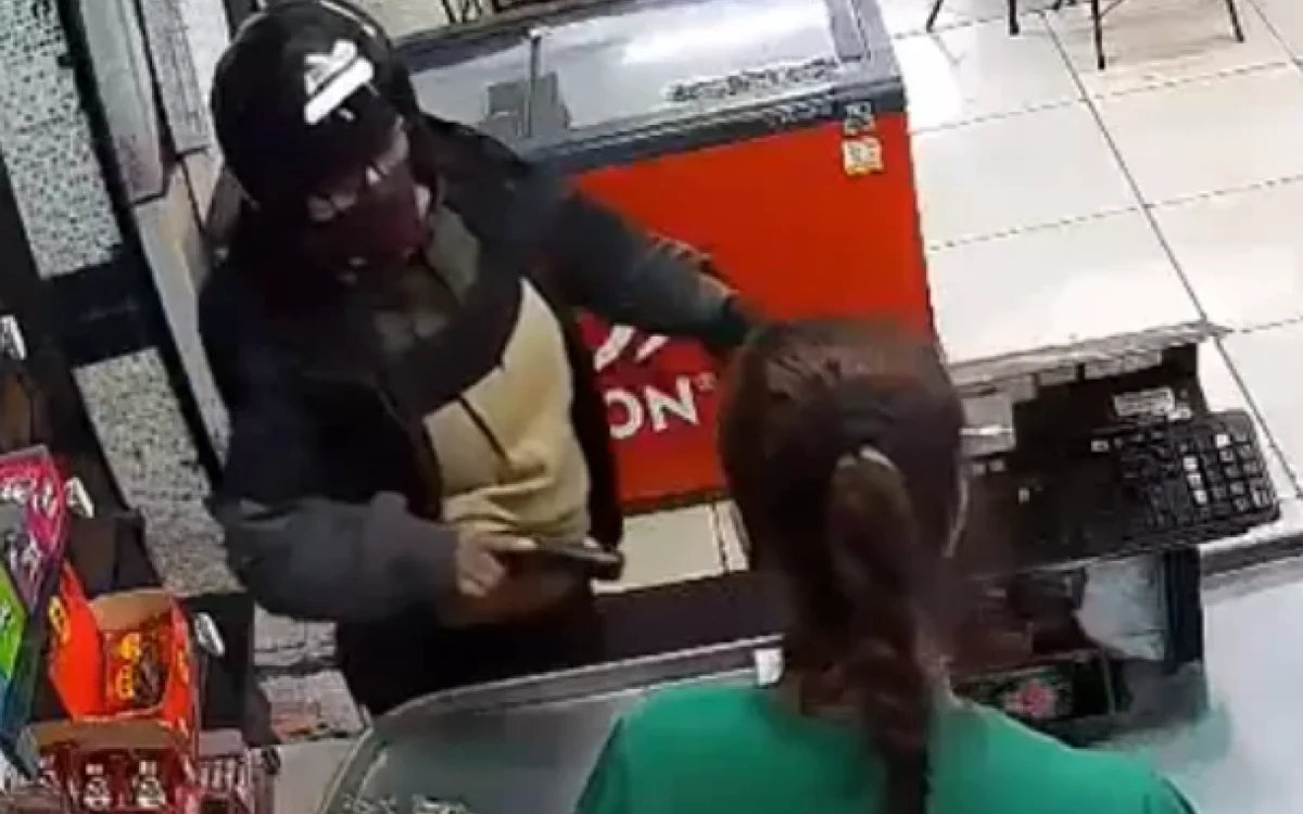 Funcionária de Mercado é Rendida por Bandido Armado