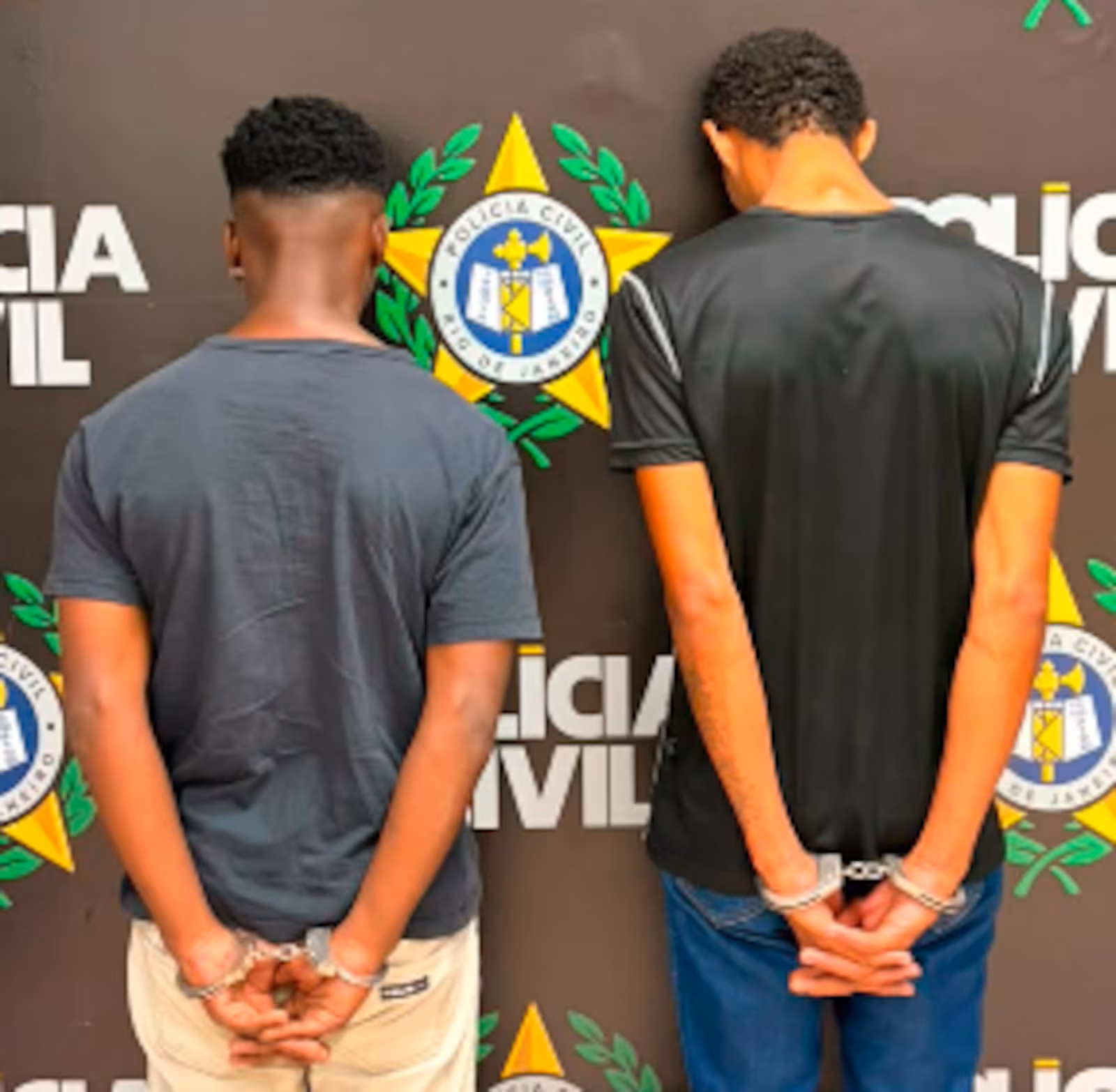 Dois Foragidos do Tráfico de Drogas