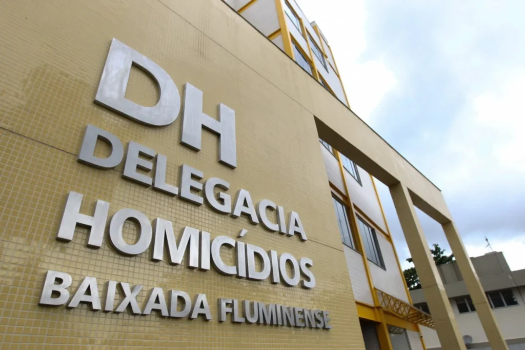 DH