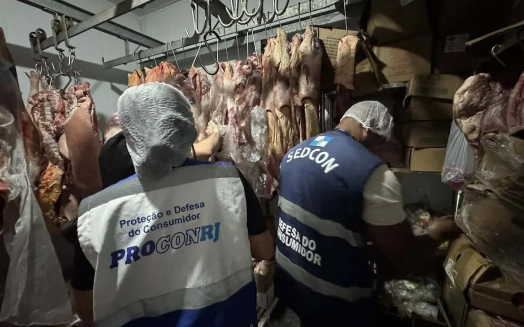 comida imprópria para consumo