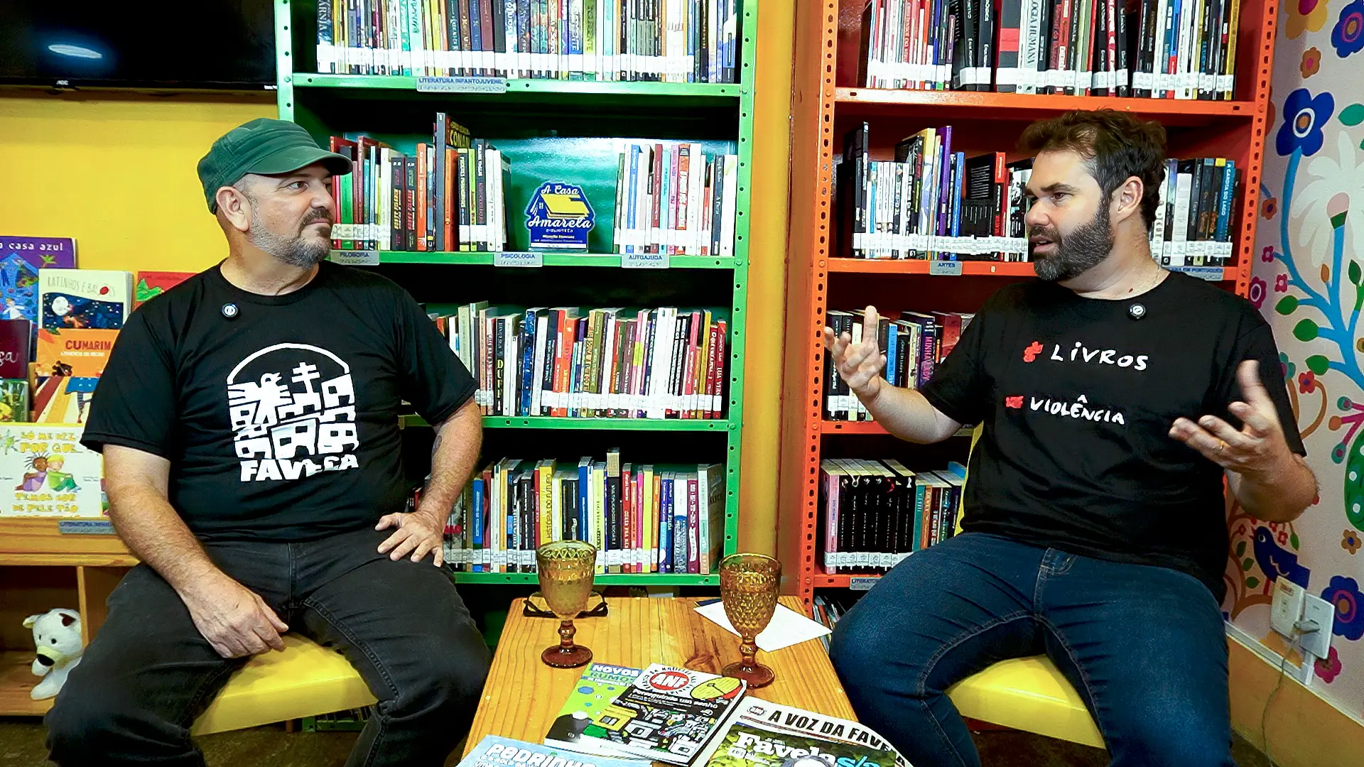 Biblioteca A Casa Amarela