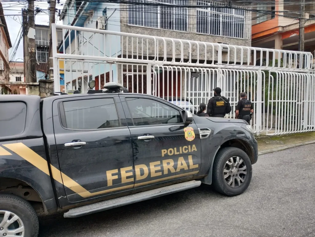 Carro da Polícia Federal