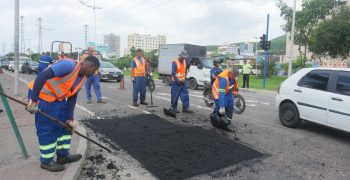 nova-iguacu-amplia-tapa-buraco-asfalto-chuvas-fonte0 nova-iguacu-amplia-tapa-buraco-asfalto-chuvas-fonte0