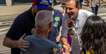 paes-promete-hospital-do-cancer-em-caxias-e-reforma-nos-trens-fonte0 paes-promete-hospital-do-cancer-em-caxias-e-reforma-nos-trens-fonte0