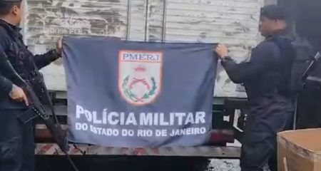 pm-recupera-caminhao-carga-eletrodomesticos-benfica-fonte0 pm-recupera-caminhao-carga-eletrodomesticos-benfica-fonte0