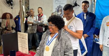 tia-surica-recebe-medalha-chiquinha-gonzaga-portela-rio-fonte1
